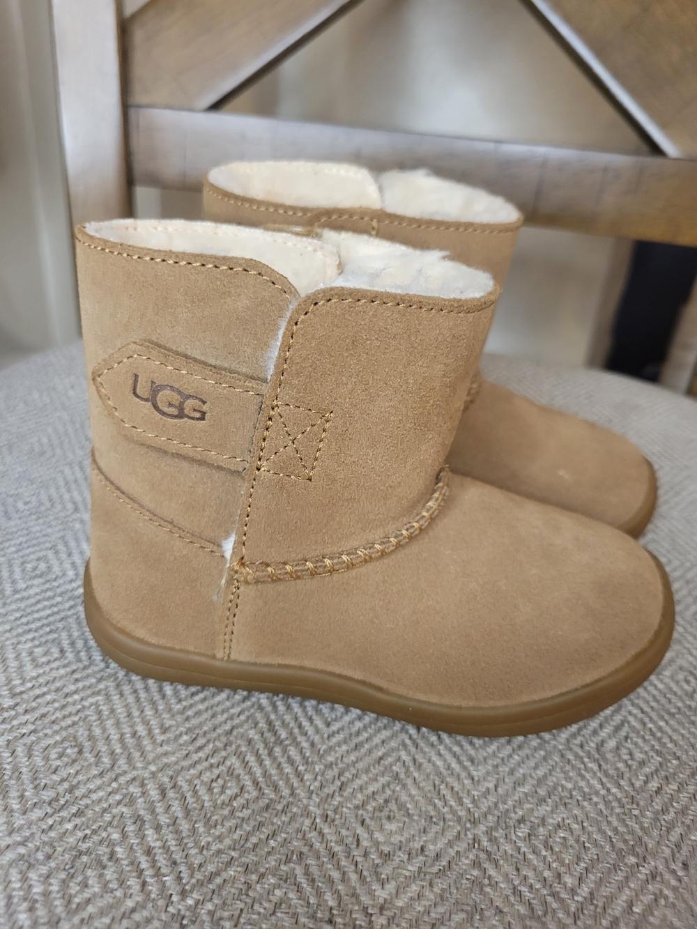 UGG Kids Classic II Chestnut Boot - Chestnut - Picture 3 of 10